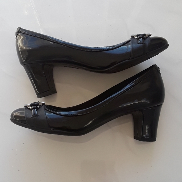 Like new!, worn once! - Picture 2 of 4